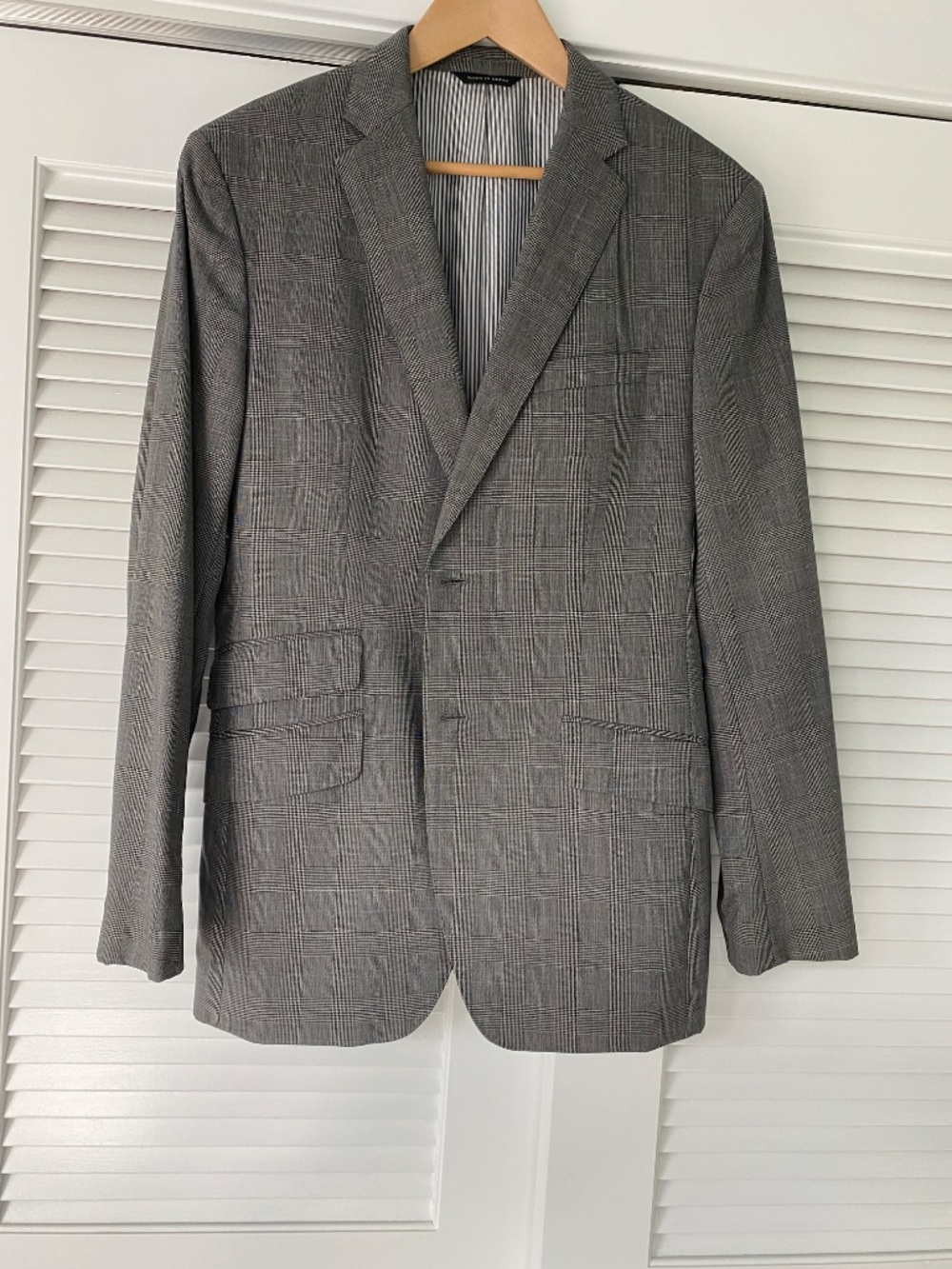 Banana Republic Grey Tailored Fit Blazer Suit Jacket w/ Ticket Pocket 38R